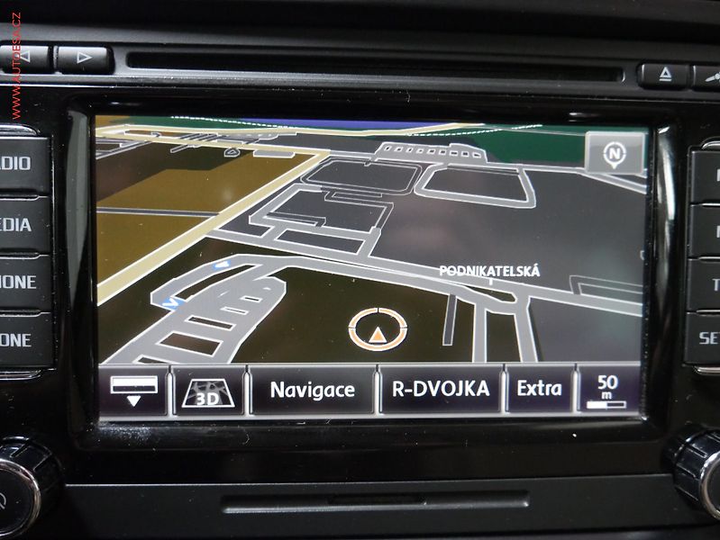 Škoda Superb (2013) 1.6 TDi, Navi, bixen, kůže - fotka 18 z 26