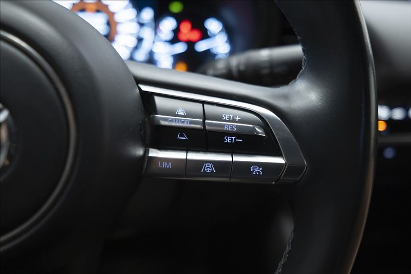Mazda 3 2,0 e-SKYACTIV-X AT NAV KAMERA - fotka 22 z 43