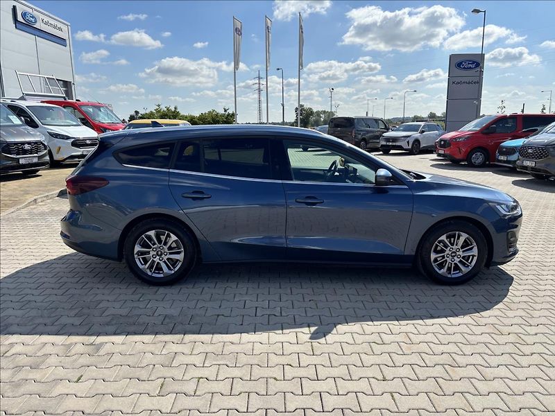 Ford Focus 1,5 EcoBlue 88kW Titanium - fotka 6 z 41