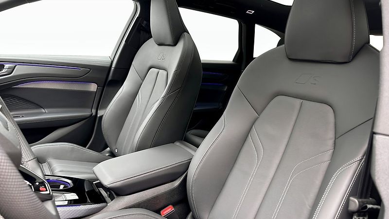Audi A6 TDI q S-Line Pano Tech+ 360 Ta - fotka 9 z 19
