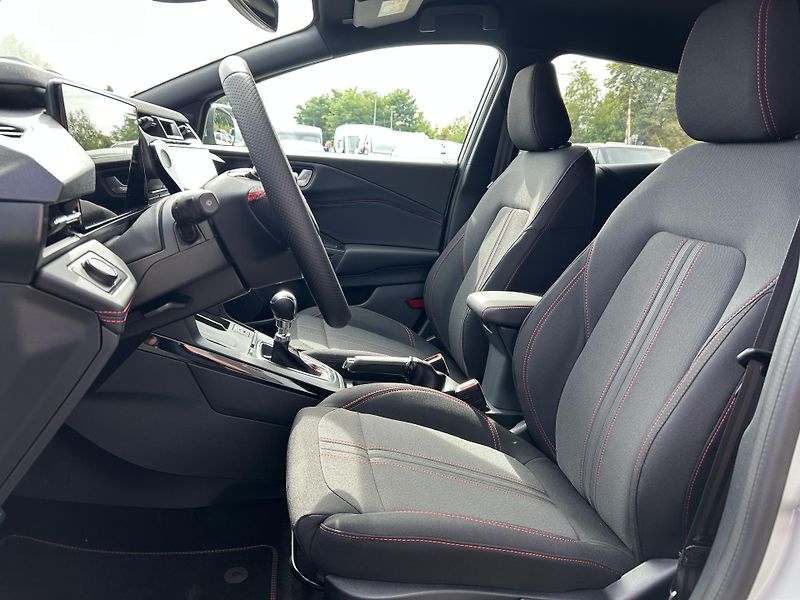 Ford Puma 1.0 Hybrid (mHEV) 92kW ST-Line - fotka 17 z 35