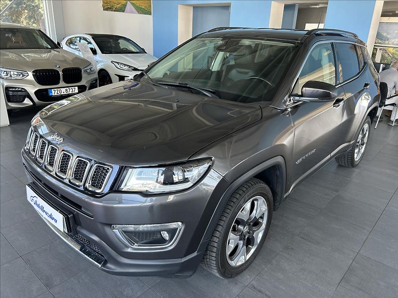 Jeep Compass 2,0   M-Jet 103kW,4x4 - fotka 3 z 26