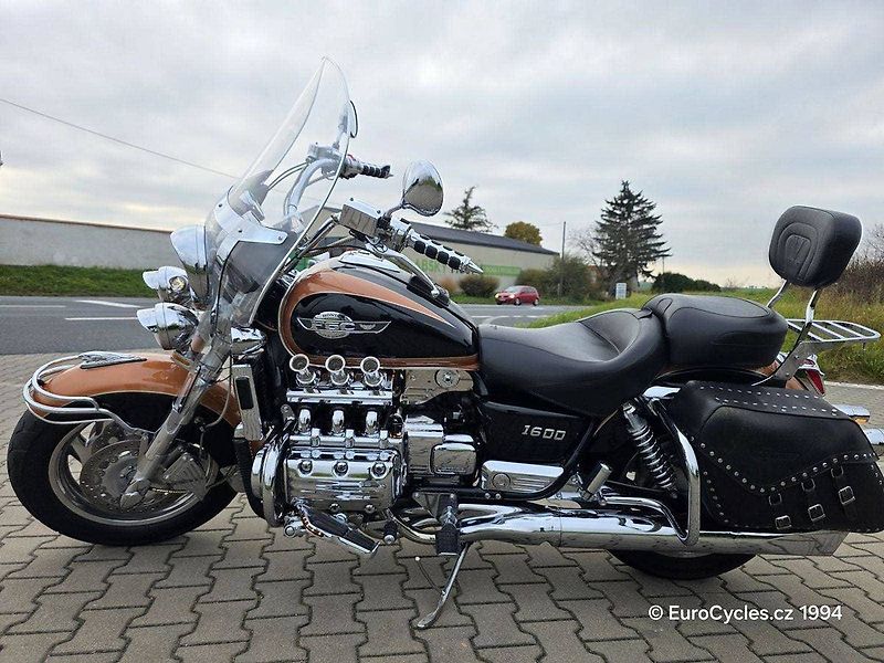 Honda F6C Valkyrie (1998) - fotka 10 z 20