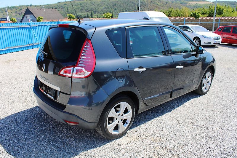 Renault Scénic (2010) 2,0i AUTOMAT NAVI KŮŽE XENON - fotka 7 z 16