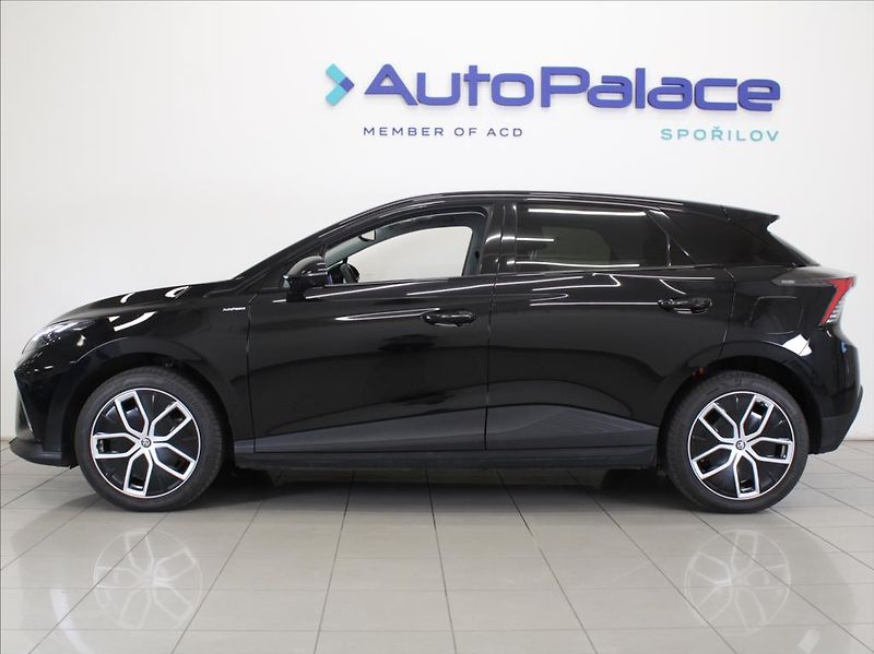MG MG4 0,0 77kWh Exclusive 28tkm. ČR - fotka 5 z 28