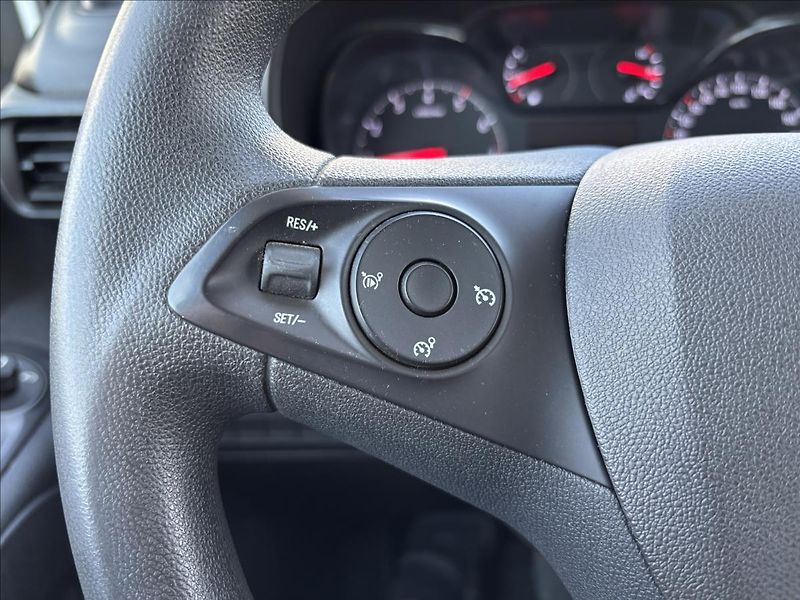 Opel Combo 1,5 CDTI 96kW L2 - fotka 25 z 37
