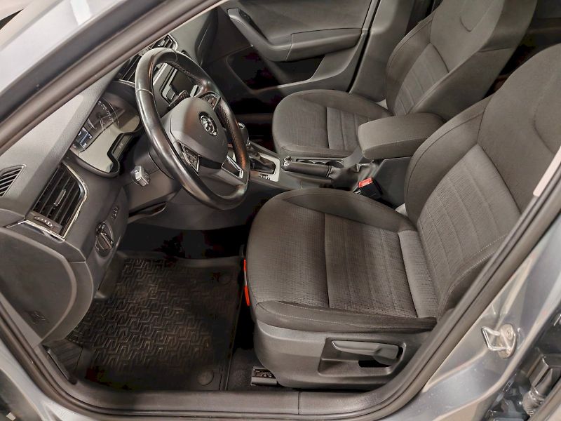 Škoda Octavia (2016) Combi 2.0 TDI 110 kW DSG Style - fotka 16 z 24