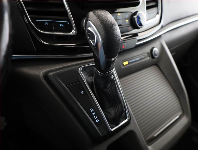 Ford Tourneo Custom (2018) Titanium 2.0 EcoBlue, ČR, DPH - fotka 11 z 16