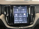 Volvo XC60 B5 AWD Plus Dark AT8 - náhled 31