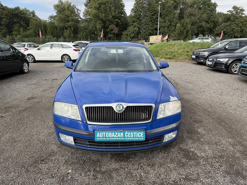Škoda Octavia 1.6i - fotka 2 z 20
