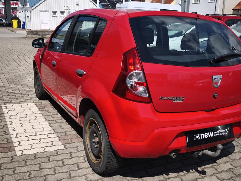 Dacia Sandero 2009 1.4 MPI 55kW - fotka 18 z 26
