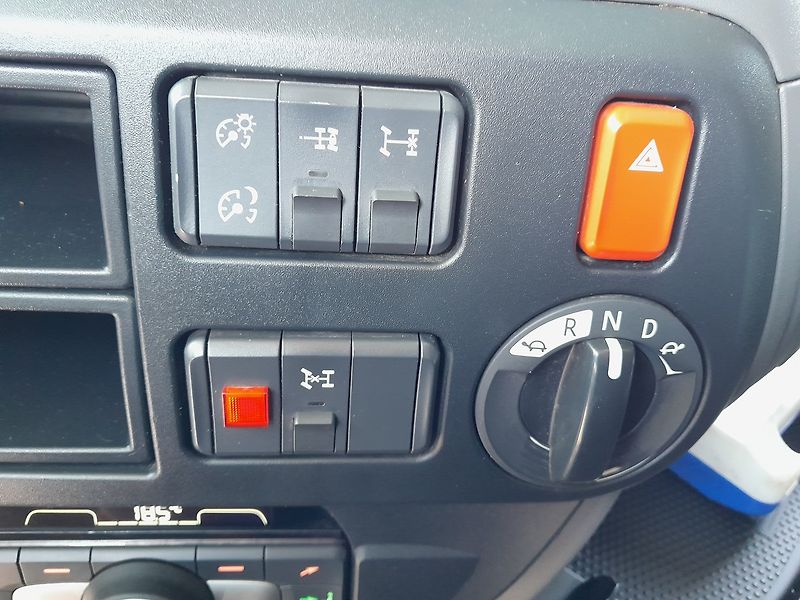 DAF XF 480 Standart  4 X 4 - fotka 33 z 45