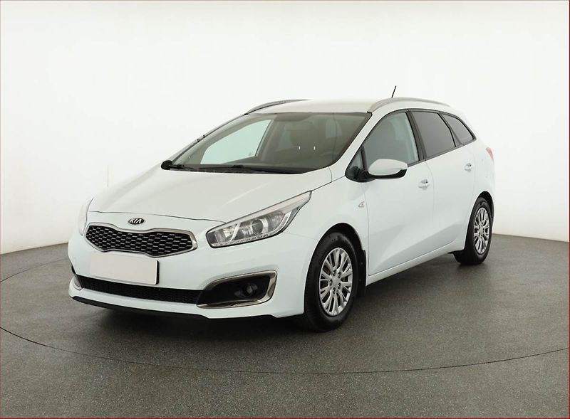 Kia Ceed (2018) 1.6 GDI, Serv.kniha, Tempomat - fotka 2 z 13