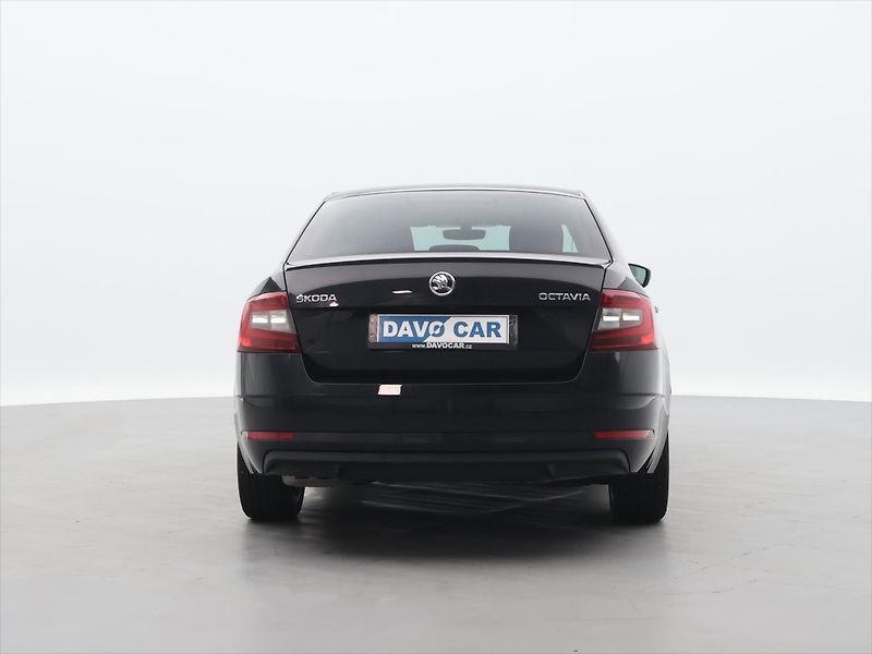 Škoda Octavia 2,0 TSI 140kW DSG Style CZ - fotka 6 z 33