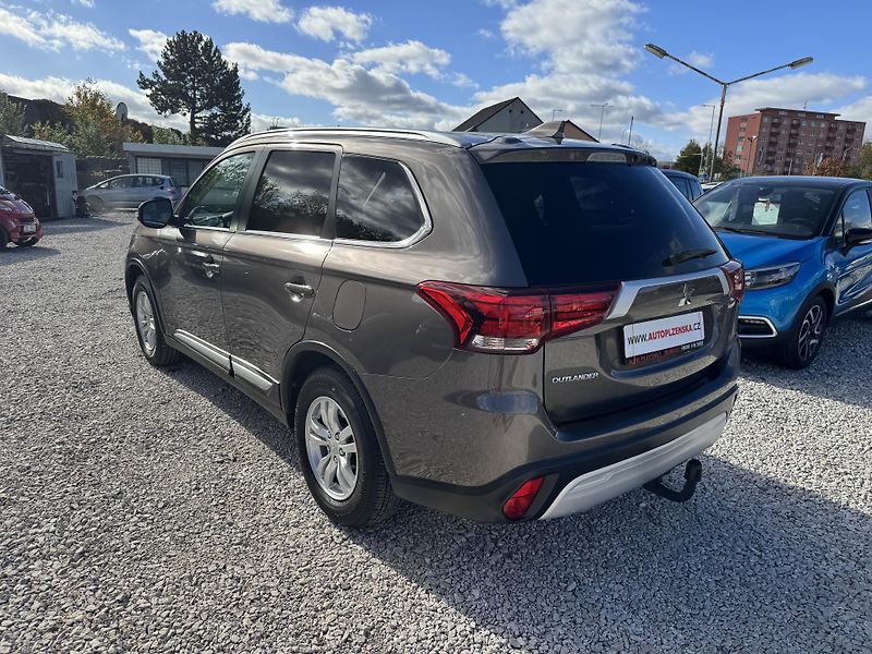 Mitsubishi Outlander (2021) 2.0i,MIVEC(110KW) DPH - fotka 6 z 40