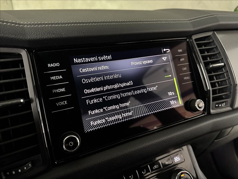 Škoda Kodiaq 1,5 TSi  DSG Clever LED Matrix - fotka 34 z 45