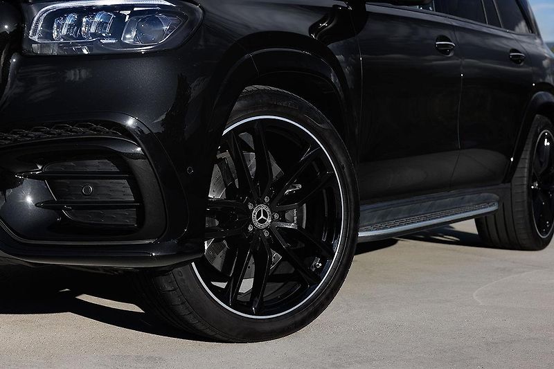 Mercedes-Benz GLS (2024) GLS 450d 4Matic AMG Line - fotka 12 z 64