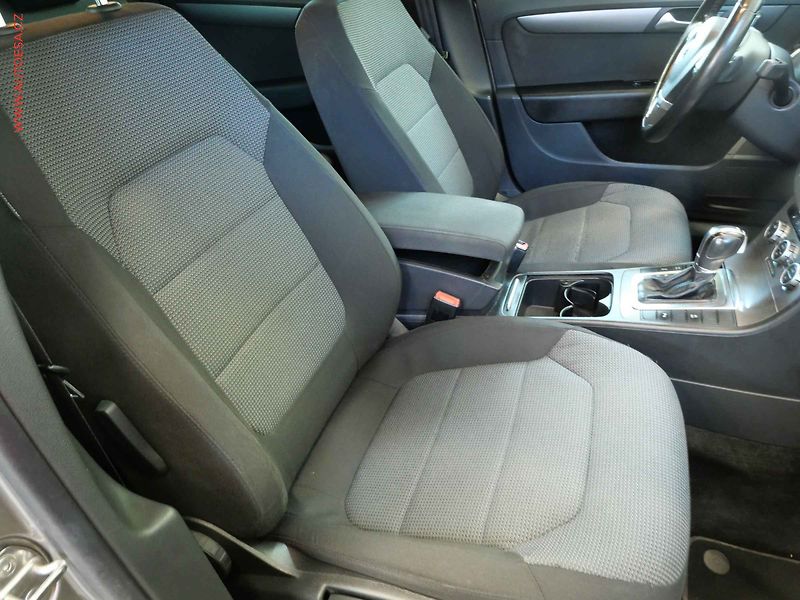 Volkswagen Passat (2012) 2.0TDI, ČR, Comfortline, DSG - fotka 11 z 19