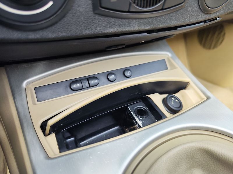 BMW Z4 2.5i/130kW E85 Roadster - fotka 20 z 26