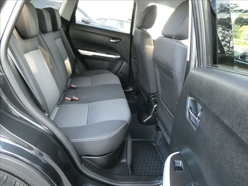 Suzuki Vitara 1,6 i 88kW AUTOMAT, serviska - fotka 27 z 45