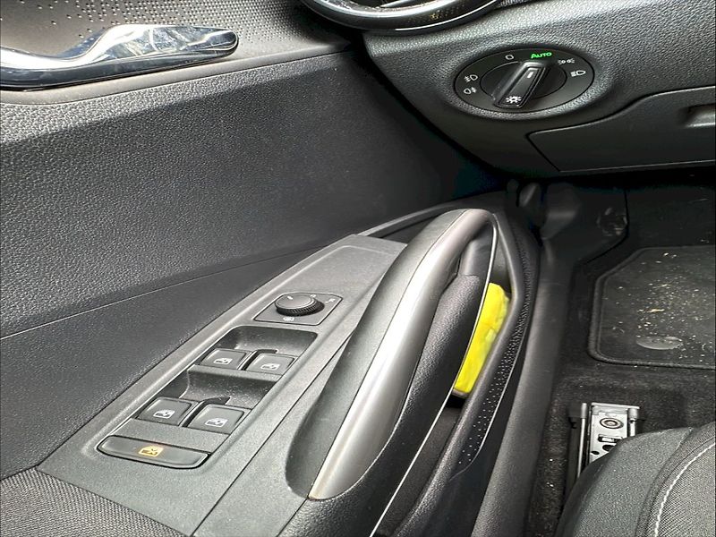 Škoda Fabia (2023) 1.0 TSI / 70 kW / 5MP / Style - fotka 16 z 21