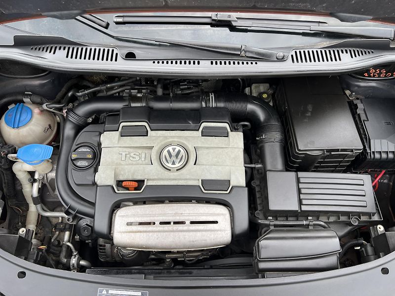 Volkswagen Touran Cross 1.4TSi 125KW DSG  - fotka 29 z 34