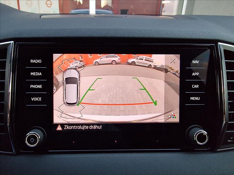 Škoda Karoq 2.0 TDI Style DSG,ČR,1.Maj - fotka 26 z 50