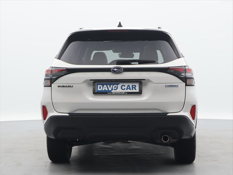 Subaru Forester 2,0 e-EyeSight 100kW CZ CVT - fotka 6 z 35