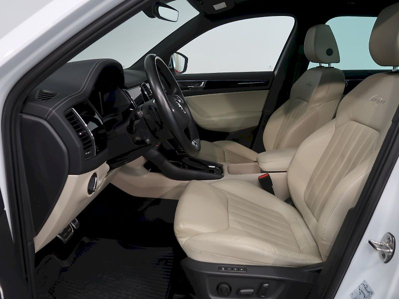 Škoda Kodiaq (2022) L&K 2.0TDI 147KW 4x4 7MÍST WEB - fotka 13 z 51