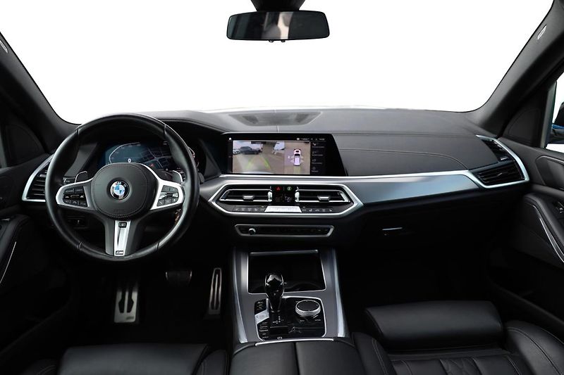 BMW X5 xDrive30d - fotka 12 z 14