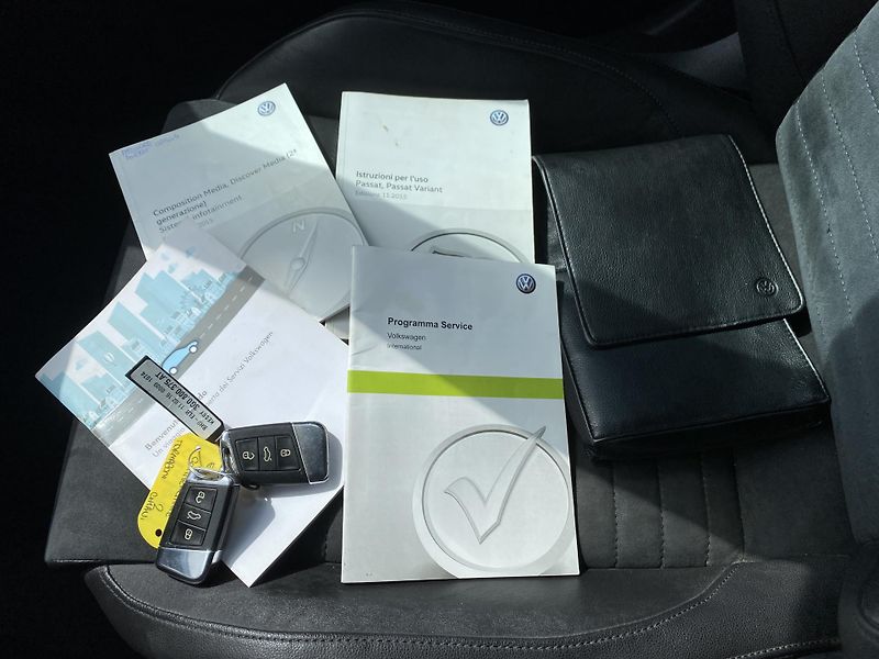 Volkswagen Passat 2.0TDi 150PS DSG 113000TKM!!!! - fotka 152 z 152