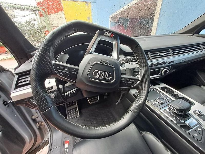 Audi Q7 (2017) - fotka 27 z 28