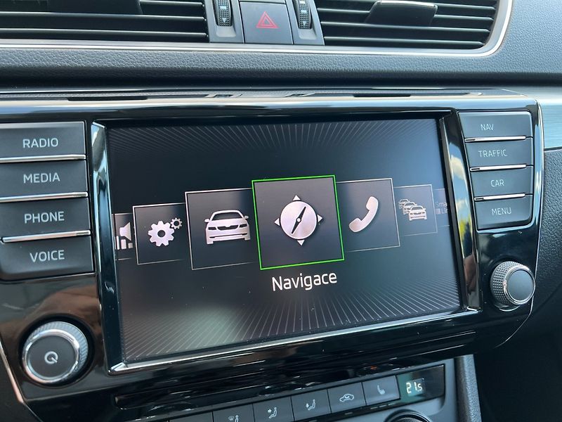 Škoda Superb (2015) 2.0TDi 110kW DSG! Style+! ČR! - fotka 30 z 40