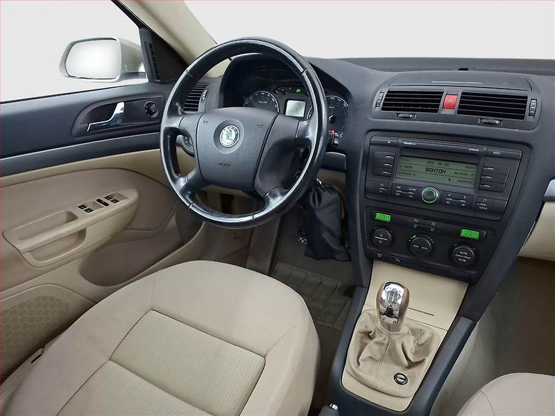 Škoda Octavia (2006) 1.9 TDI, Tempomat - fotka 7 z 13