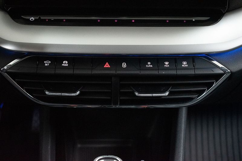Škoda Octavia 1.5 TSI STYLE*KESSY*DPH*ČR 1.M - fotka 20 z 37