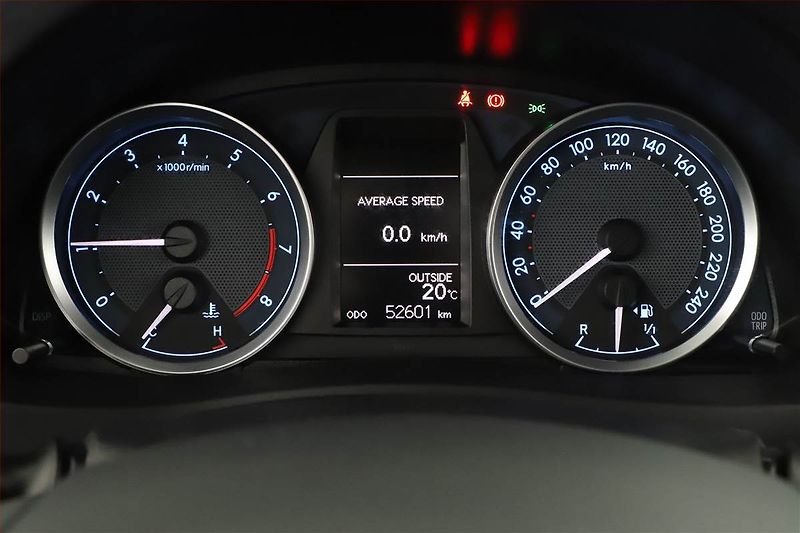 Toyota Auris (2015) 1.6 Valvematic, ČR,1.maj - fotka 9 z 17