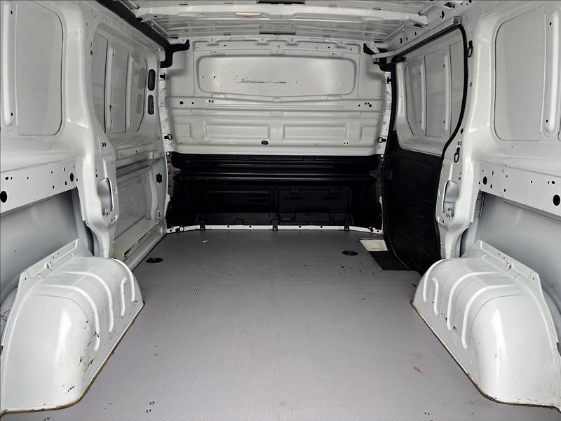 Renault Trafic 2,0 Ecoline 88kW L1 - fotka 11 z 33