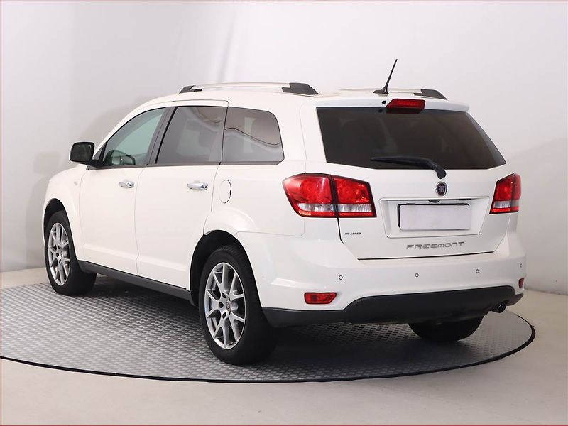 Fiat Freemont (2015) 2.0 MultiJet, 4X4, Automat - fotka 4 z 20