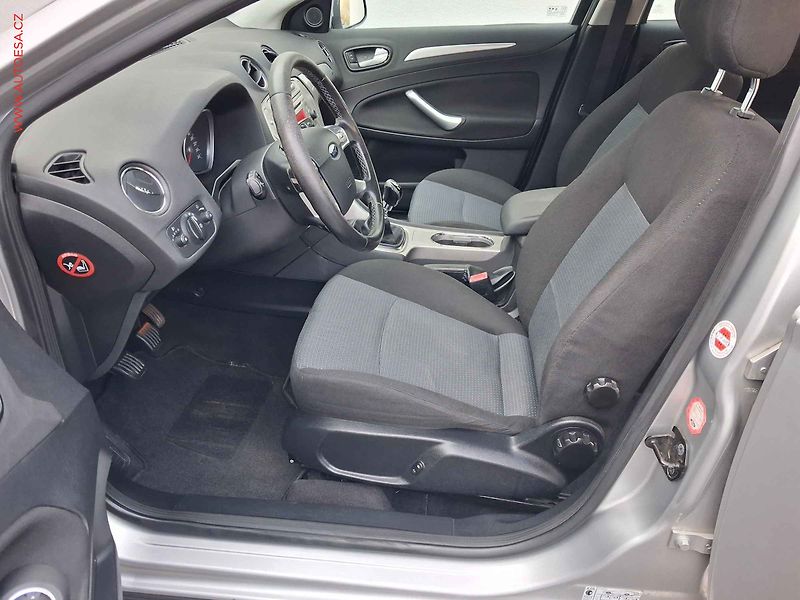 Ford Mondeo (2007) 2.0 TDCi, Aut.klima - fotka 9 z 16