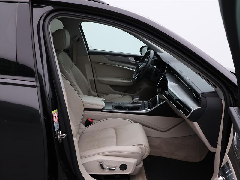 Audi A6 3,0 55 TFSI 250kW Quattro S-Tr - fotka 12 z 30