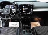 Volvo XC40 2,0 D3 Momentum PRO AWD A/T - náhled 12