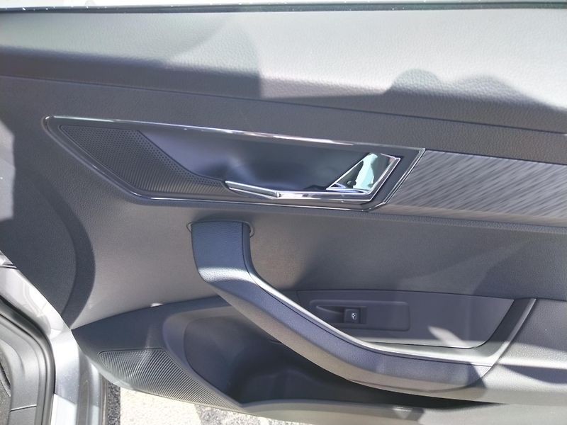 Škoda Karoq 1,5 TSI - fotka 12 z 29