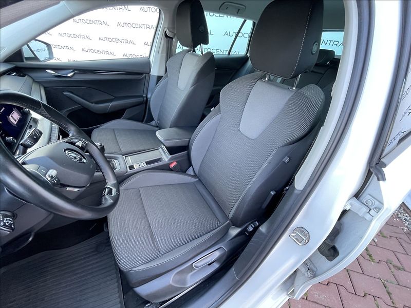 Škoda Octavia 2,0 TDi,85kW,1.maj.,ČR - fotka 11 z 25