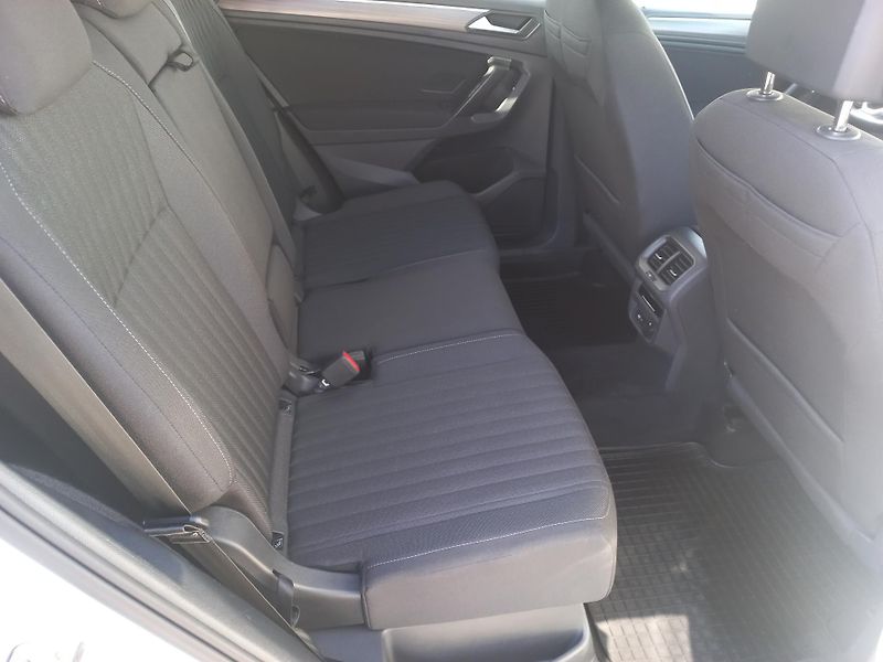 Volkswagen Tiguan Allspace (2023) 2.0TDi 110kW DSG ČR DPH - fotka 14 z 21