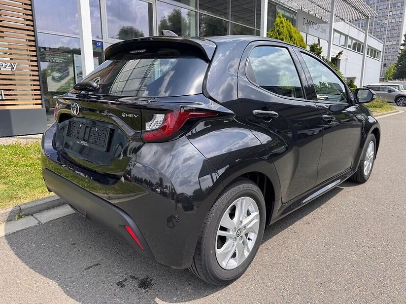 Toyota Yaris 1.5 Comfort - fotka 3 z 13