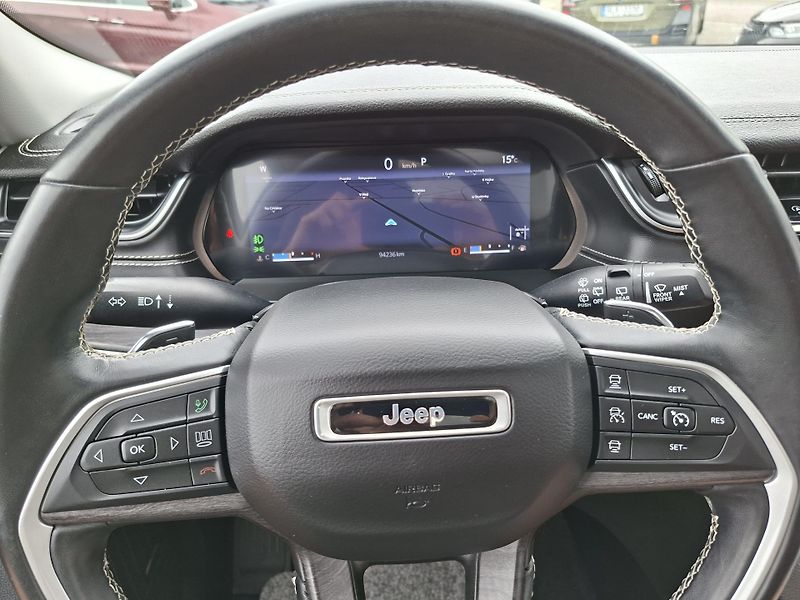 Jeep Grand Cherokee (2021) 3,6L V6 4x4 LIMITED, 6 míst - fotka 32 z 46
