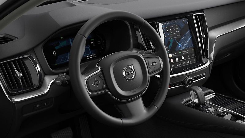 Volvo V60 (2026) ESSENTIAL, T6 AWD, 186+107 kW - fotka 8 z 9
