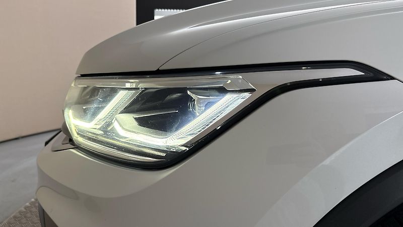 Volkswagen Tiguan Allspace 2.0 TDI DSG 4MOTION R-Line - fotka 18 z 29