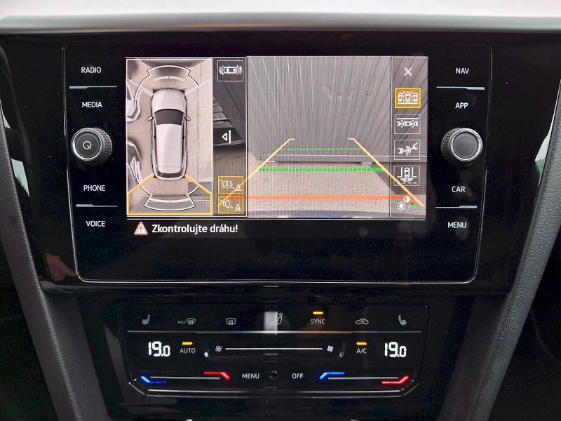Volkswagen Arteon (2022) Shooting Brake R-Line DSG 4x4 - fotka 24 z 35