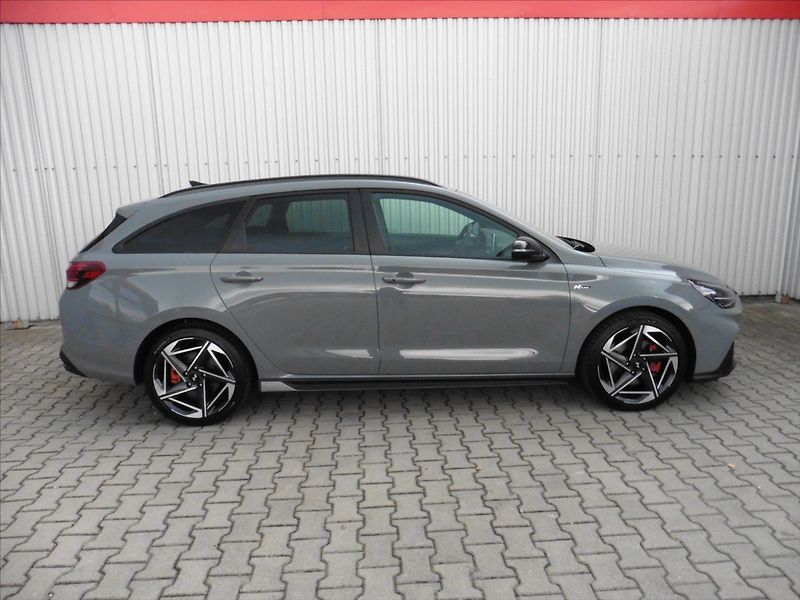 Hyundai i30 1,5 N-Line 103kW T-GDI - fotka 4 z 15